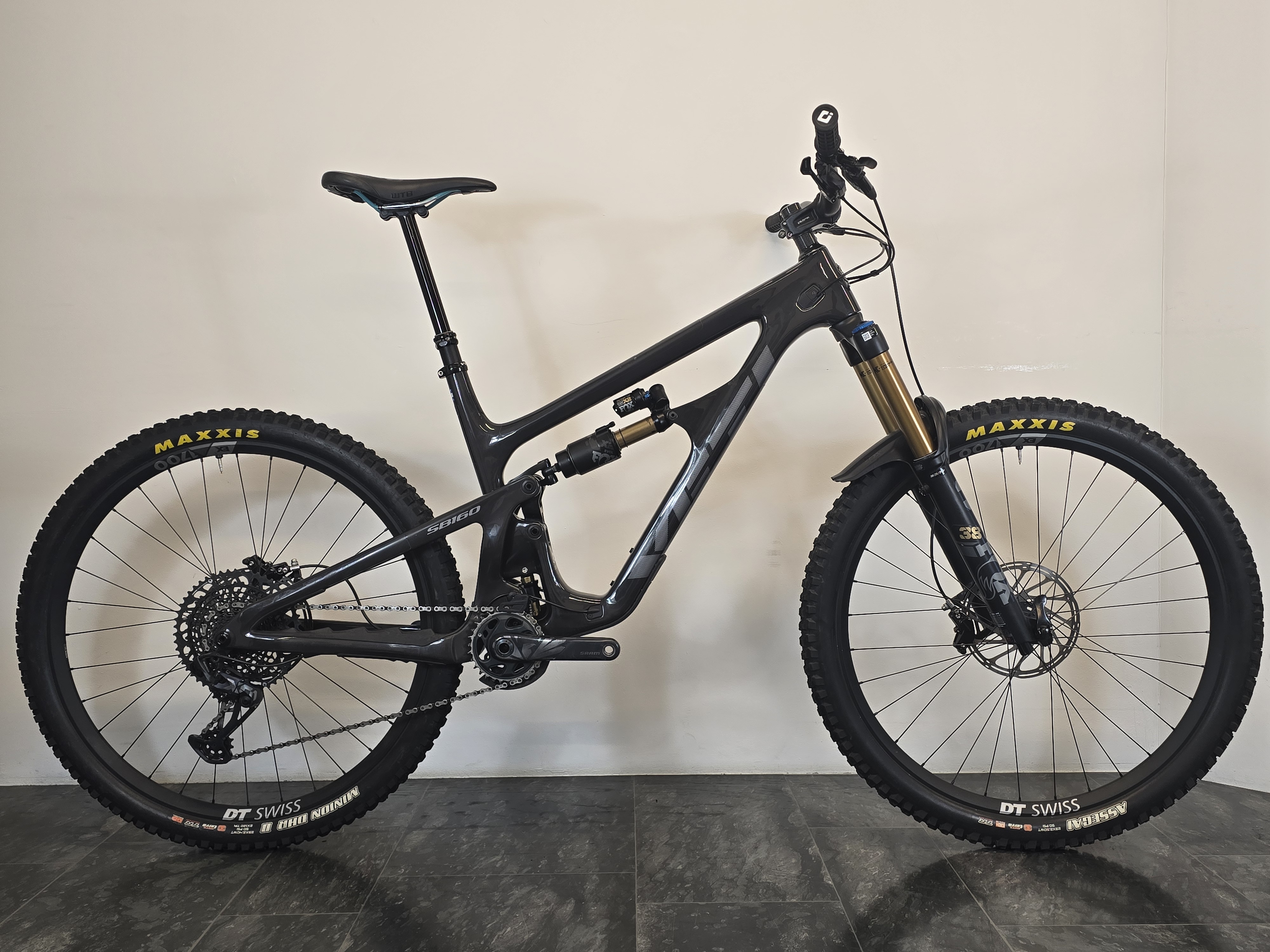 SB160 29 T-Series T2 Demo X01 Complete XL