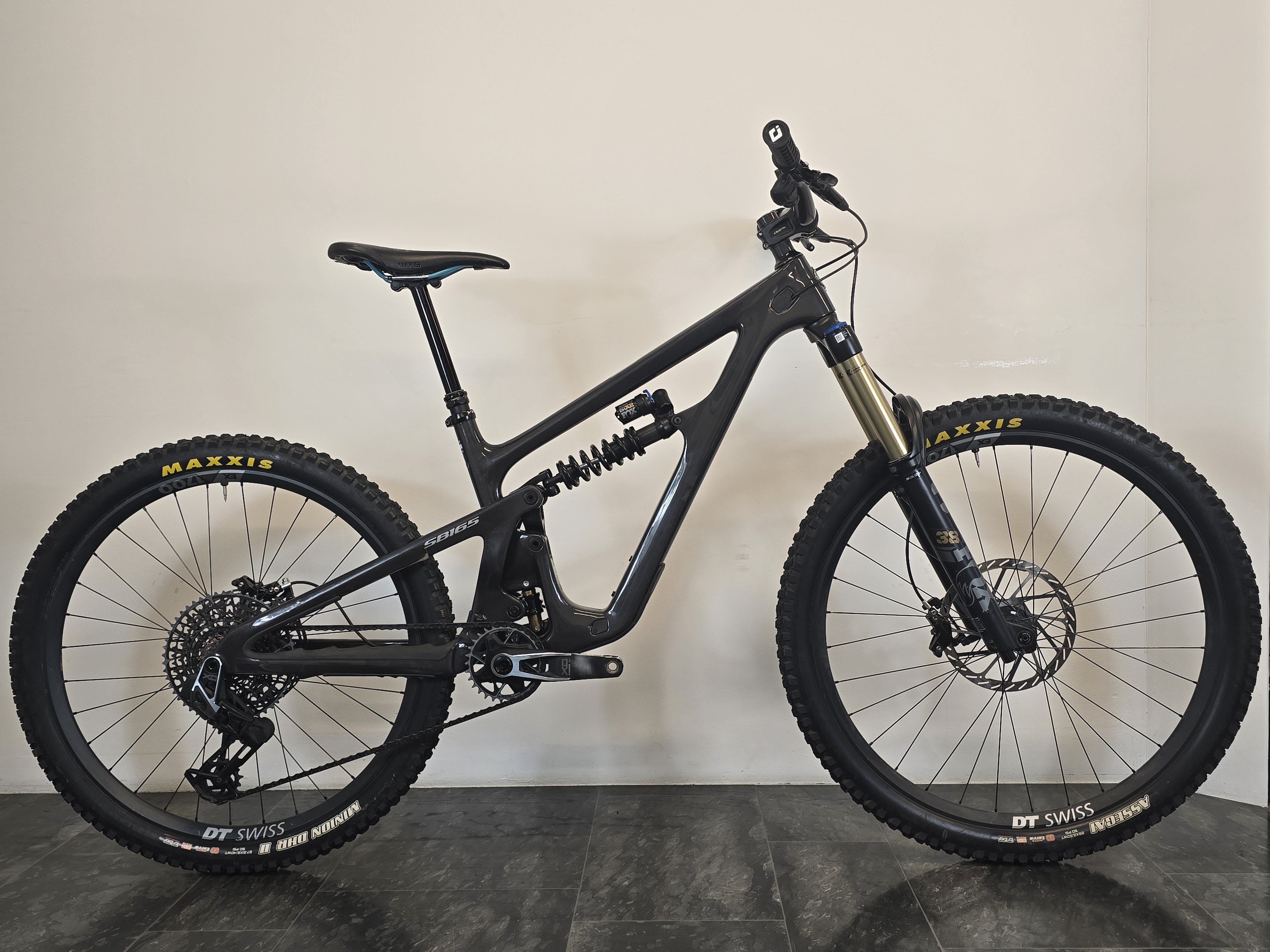 SB165 29 / 27.5 T-Series T3 Demo Bike X0 T-Type Complete M